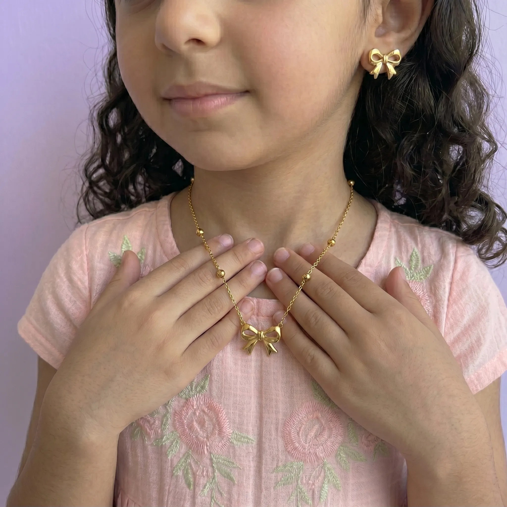 طقم اكسسوارات ذهبي