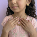 طقم اكسسوارات ذهبي